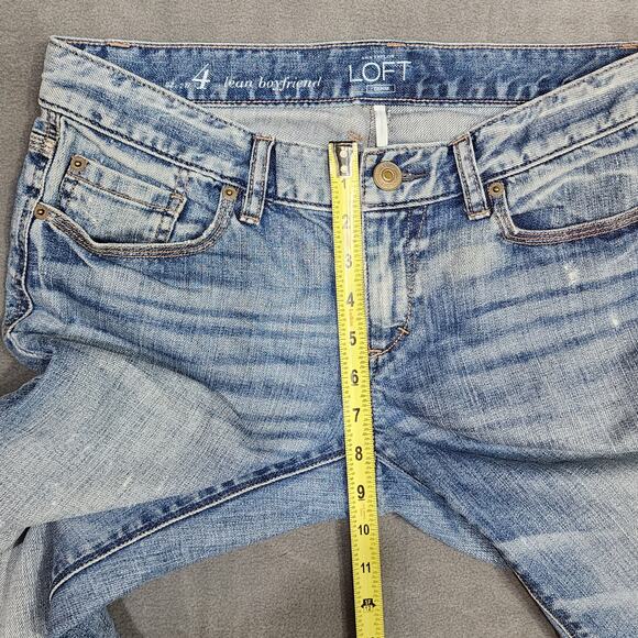 Ann Taylor Loft Lean Boyfriend Jeans Distressed Size 4 Light Wash - Picture 8 of 9